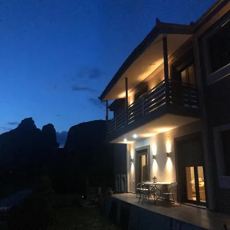 Βίλα Under Meteora