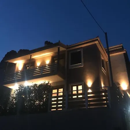 Βίλα Under Meteora