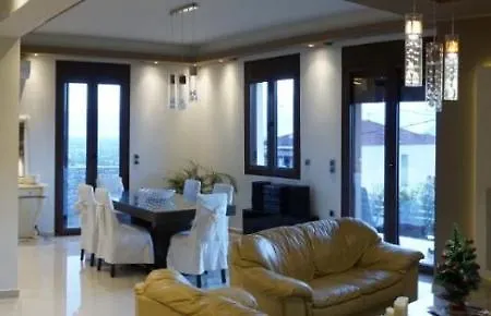 Villa Under Meteora *
