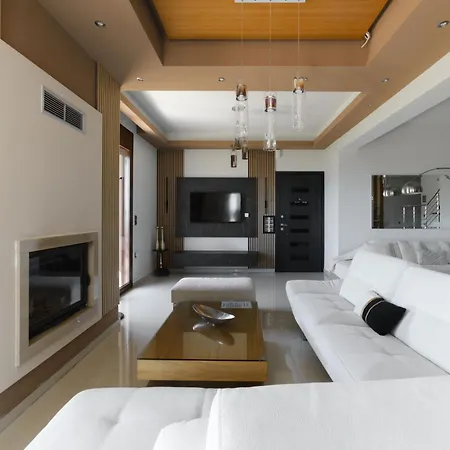 Under Meteora Villa *