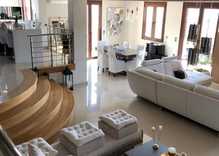 Under Meteora Villa *