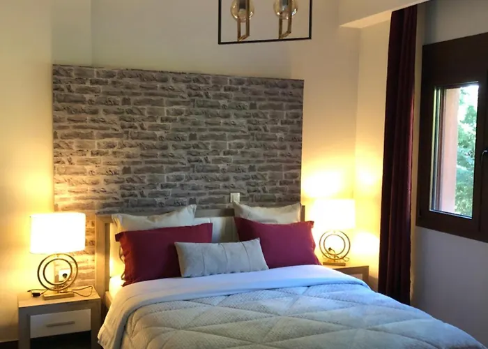 Under Meteora Kalambaka