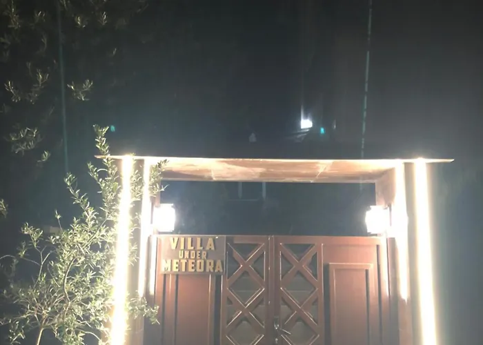 Under Meteora Kalampáka