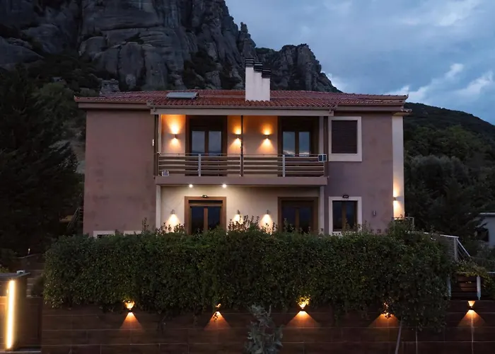 Villa Under Meteora *