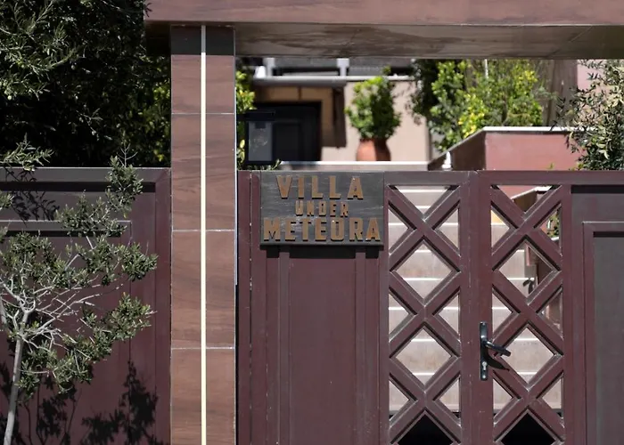 Under Meteora Villa Kalambaka